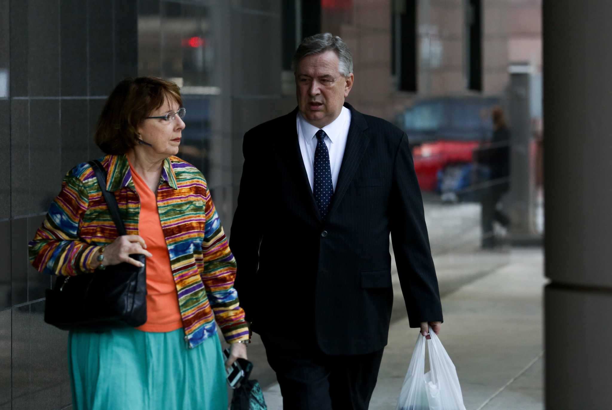 Trump commutes sentence for Steve Stockman, former Texas congressman convicted of charity scheme - Vimarsana News