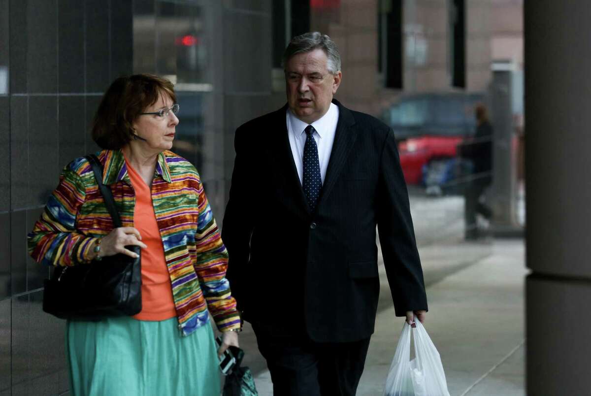 Former U.S. Congressman Steve Stockman and his wife Patti Stockman walk into the Federal Courthouse for jury deliberation on the federal corruption charges against him Tuesday, April 10, 2018, in Houston. ( Godofredo A. Vasquez / Houston Chronicle )