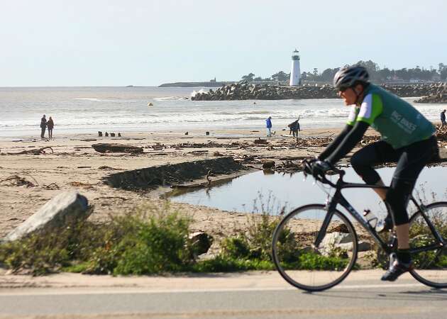5 must-do bike rides around Santa Cruz