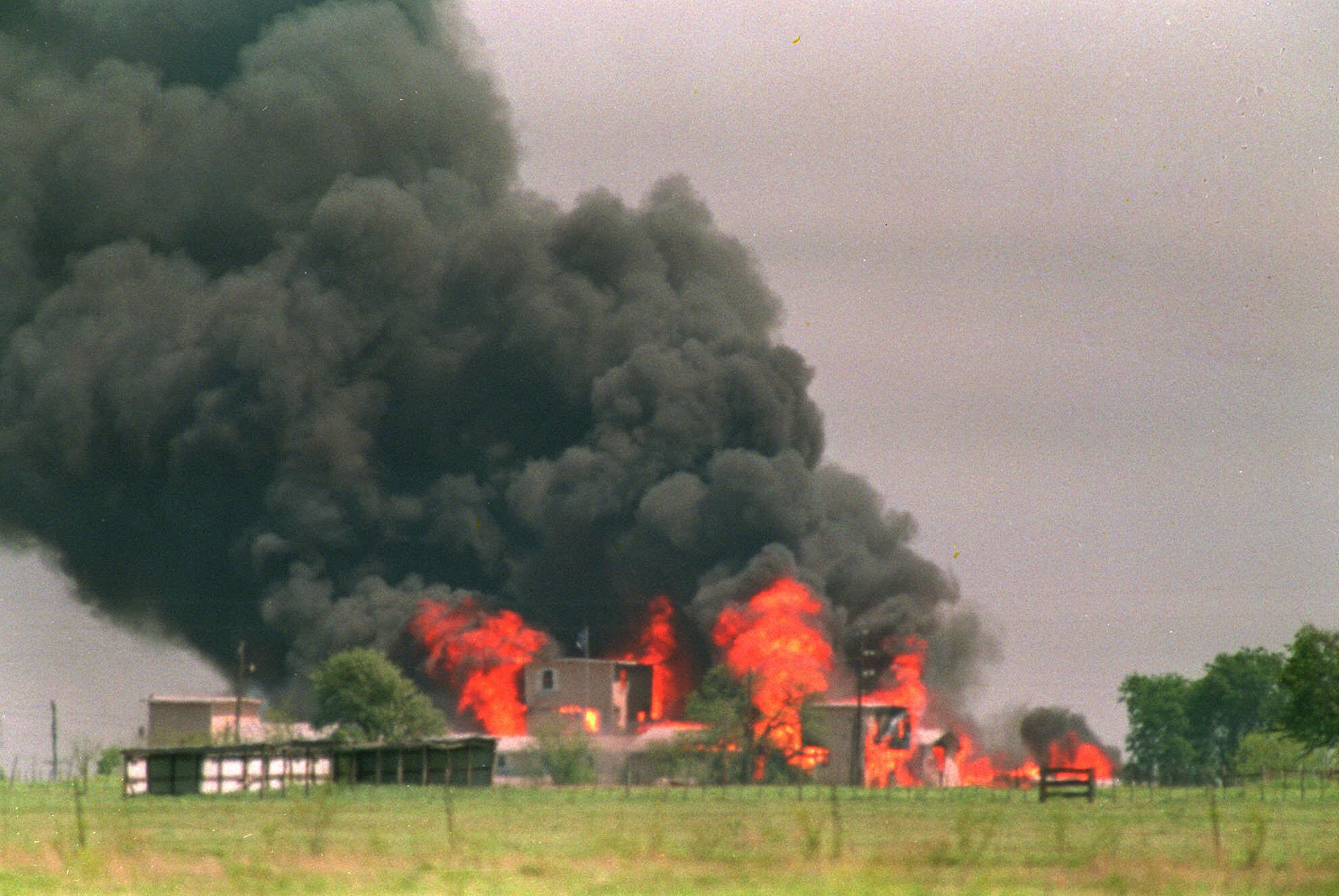 Fiery siege at Branch Davidian compound reverberates 25 years later