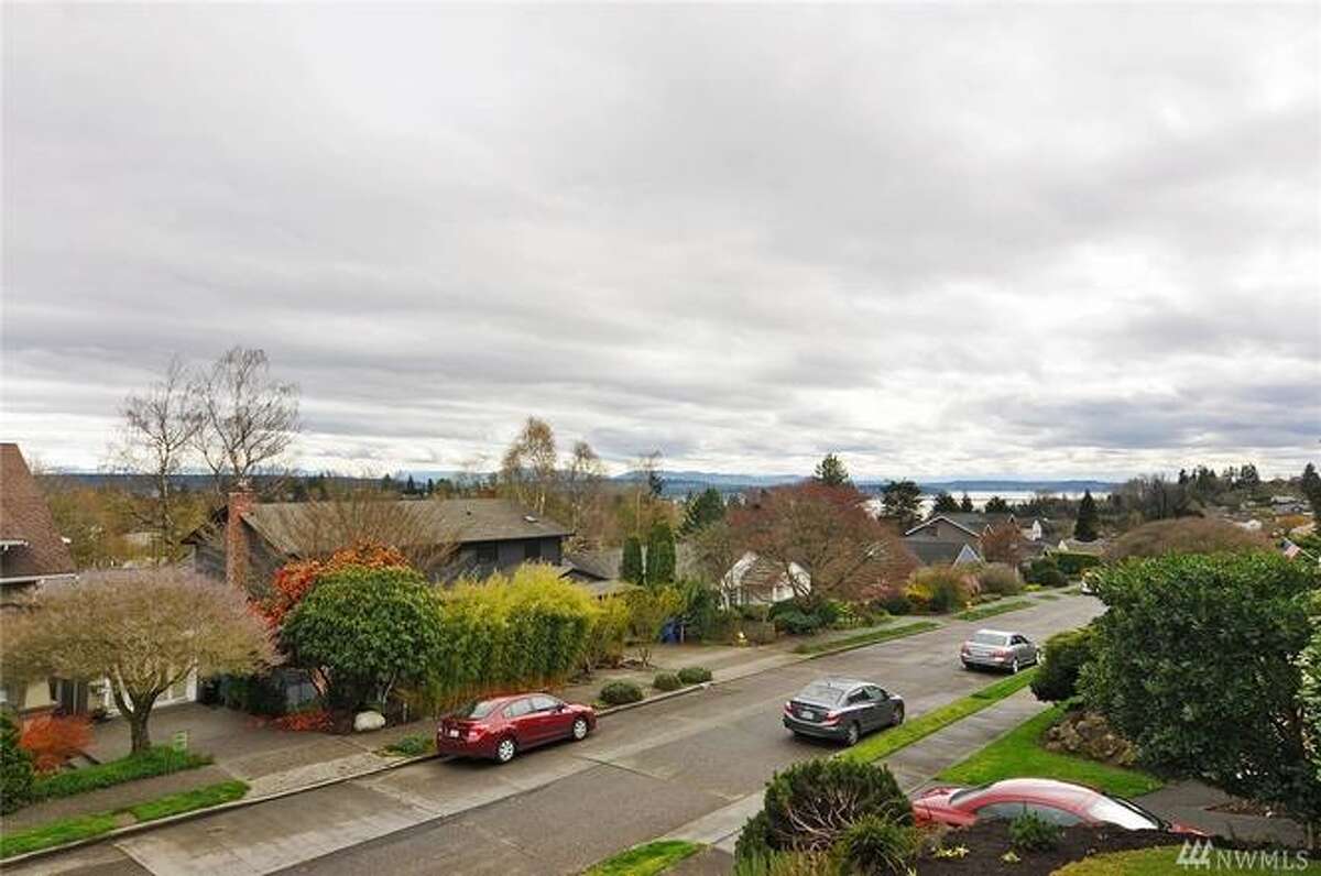 Totally preserved midcentury for sale in Hawthorne Hills for 1M