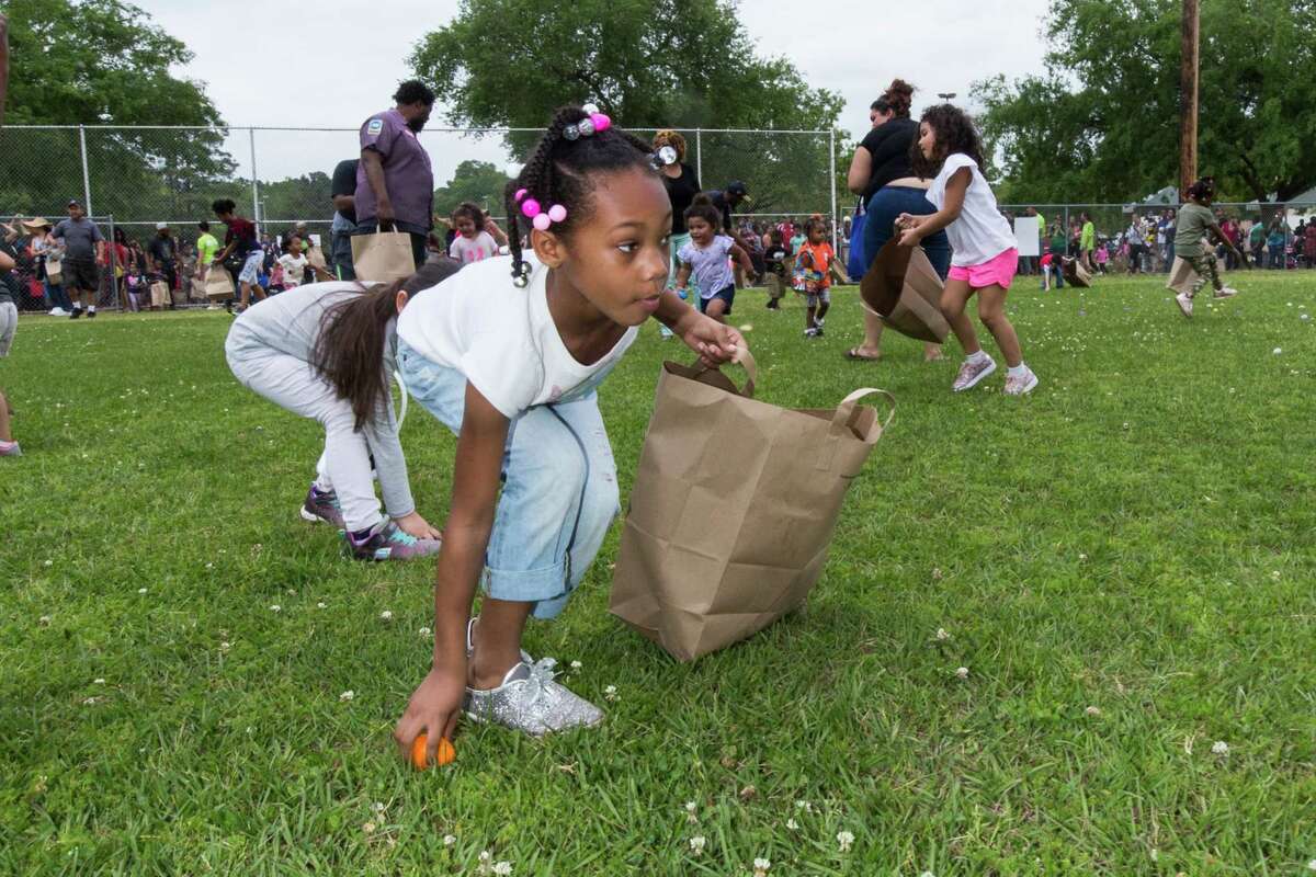 Bayou Greenway Day 2018 attracted more than 4,000 guests to Tidwell Park along Halls Bayou Greenway for a free family festival with activities and entertainment for all ages.