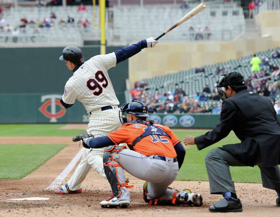 astros comeback falls short in loss to twins