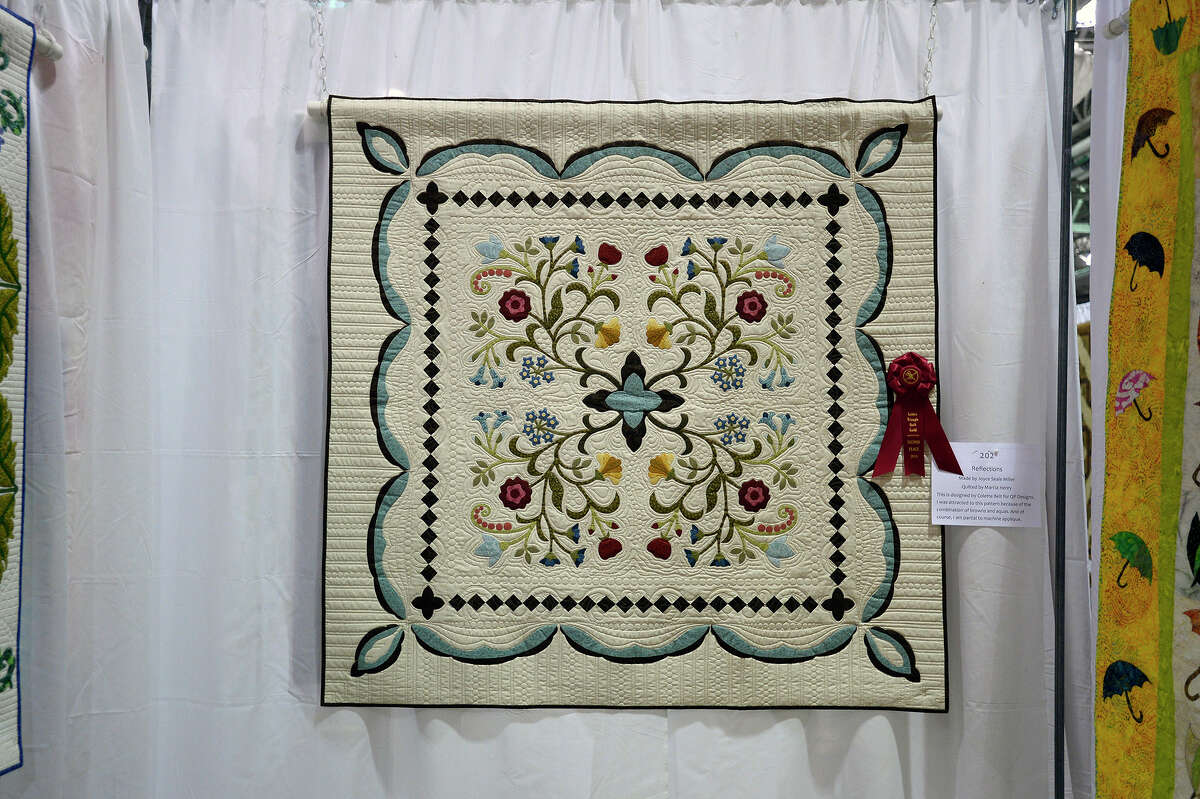 Photos: Quilts blanket Ford Park exhibit hall