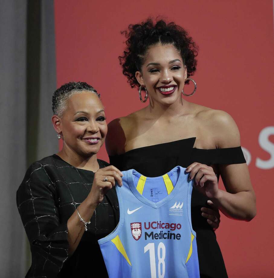 UConn’s Gabby Williams, right, poses with WNBA President Lisa Borders after being selected with the No. 4 pick by the Chicago Sky on Thursday. Photo: Julie Jacobson / Associated Press / Copyright 2018 The Associated Press. All rights reserved.