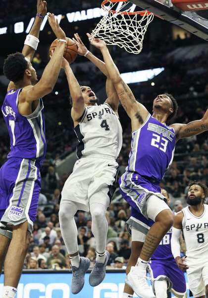 derrick white dunk