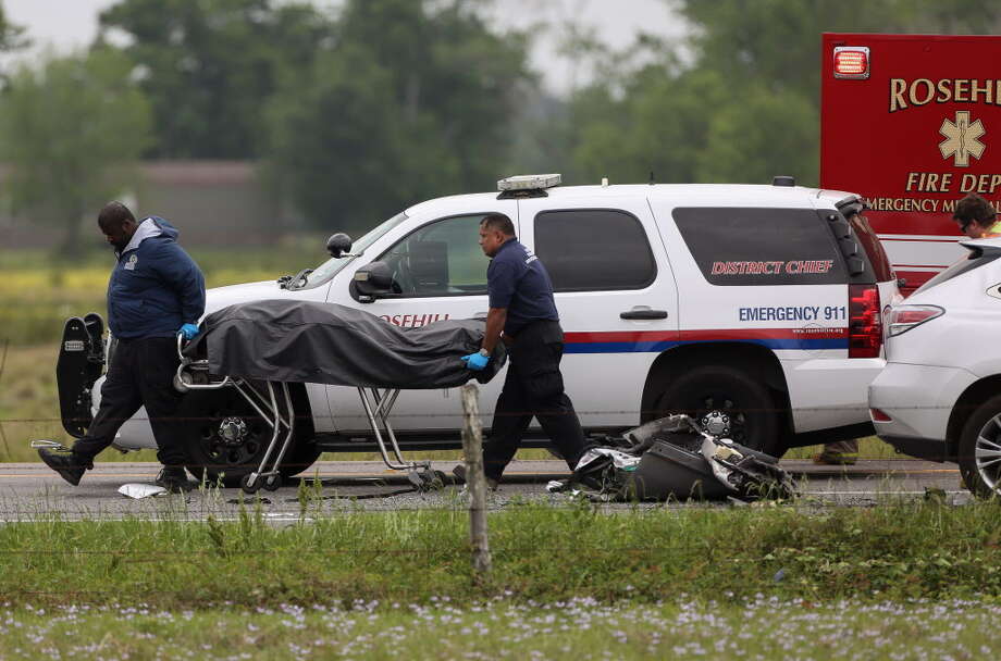 Woman dies in 18-wheeler crash in Tomball - Houston Chronicle