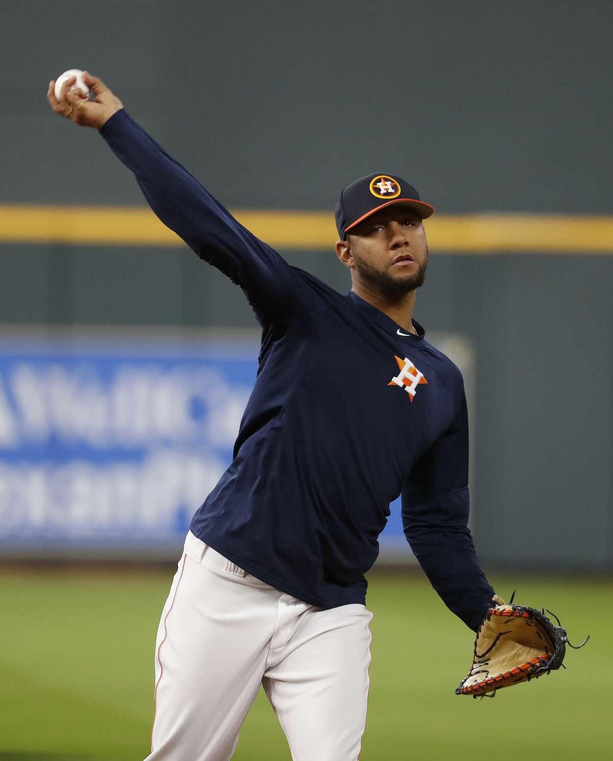 Astros rejoice over return of Yuli Gurriel