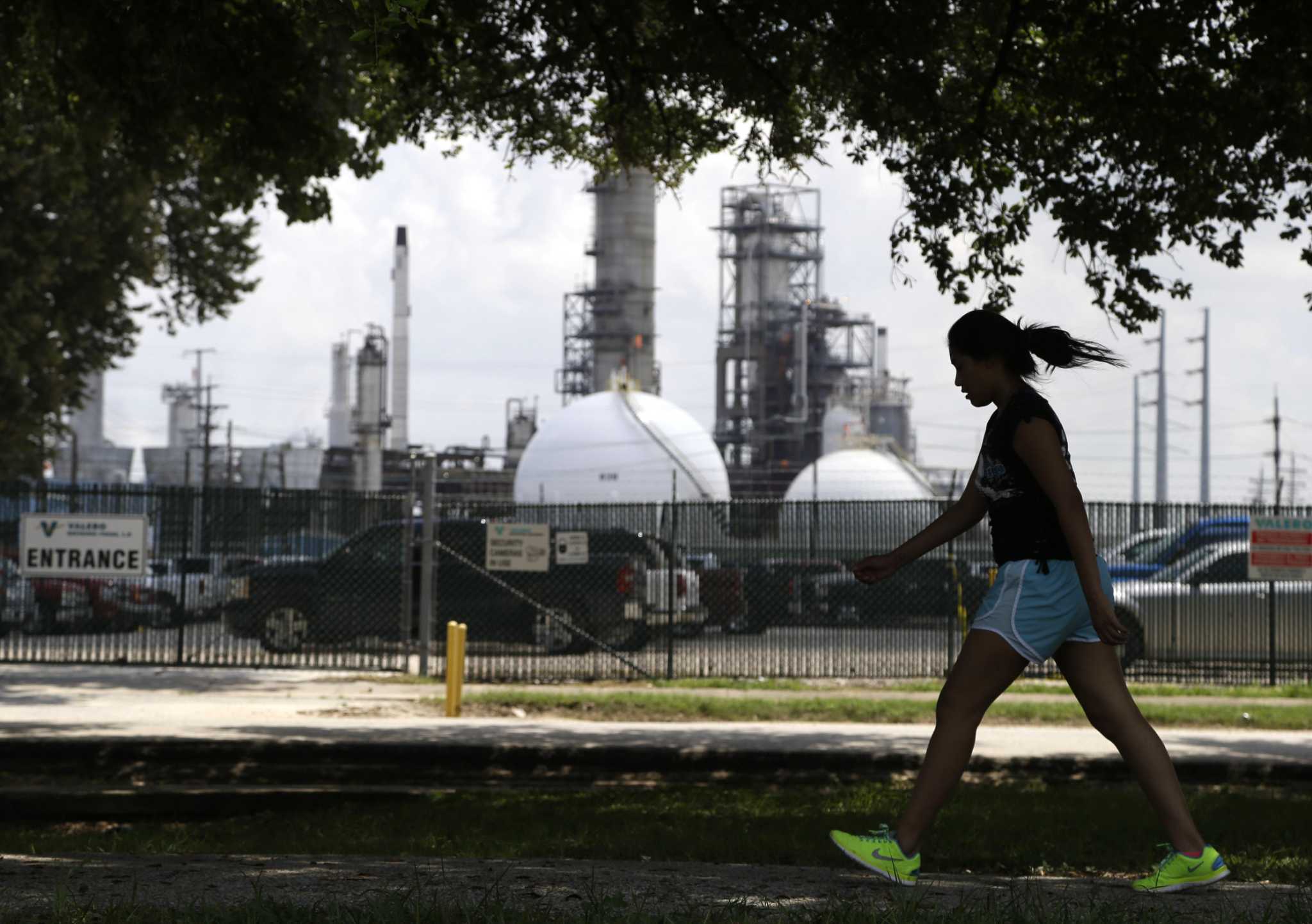 CNN highlights east Houston neighborhood known for pollution woes