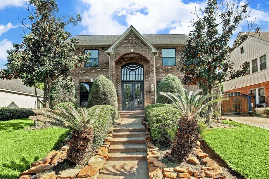 Beautiful homes for sale in Houston's historic Riverside Terrace