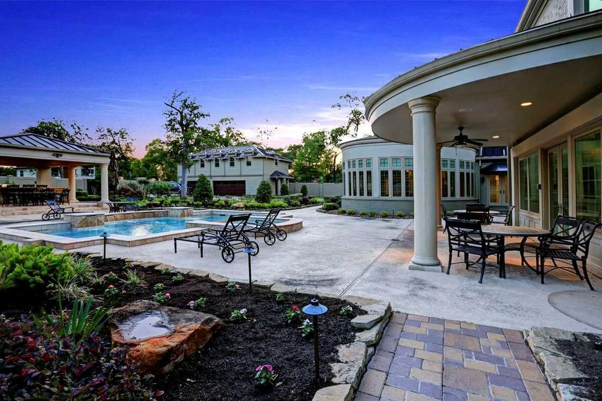 Beautiful homes for sale in Houston's historic Riverside Terrace