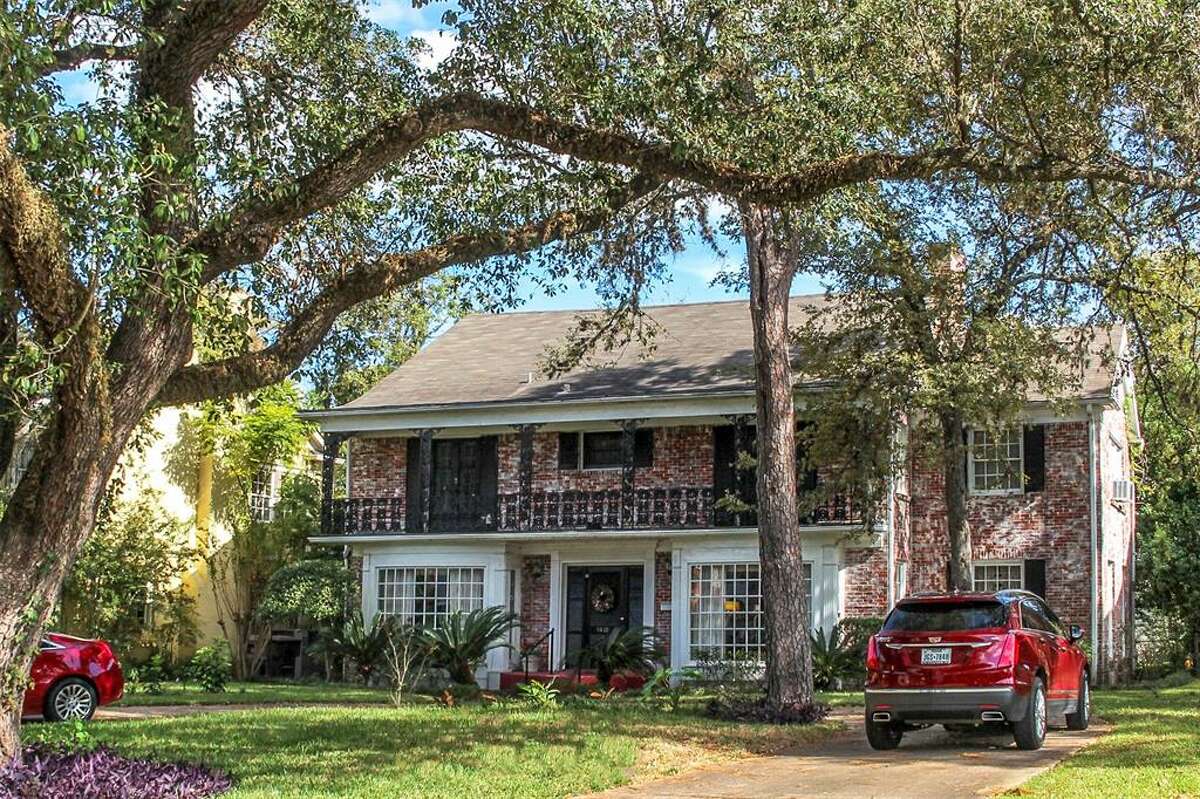 Beautiful homes for sale in Houston's historic Riverside Terrace