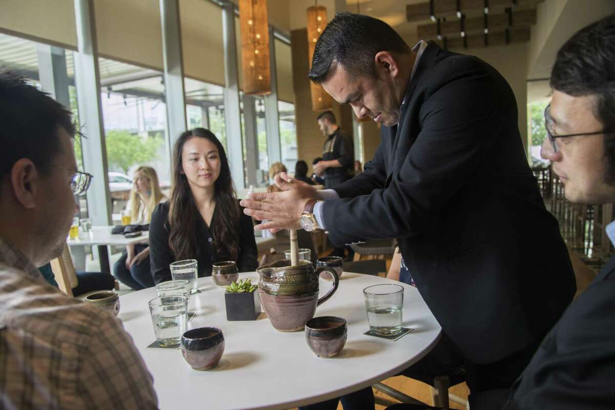 Houston restaurants are getting into tableside service