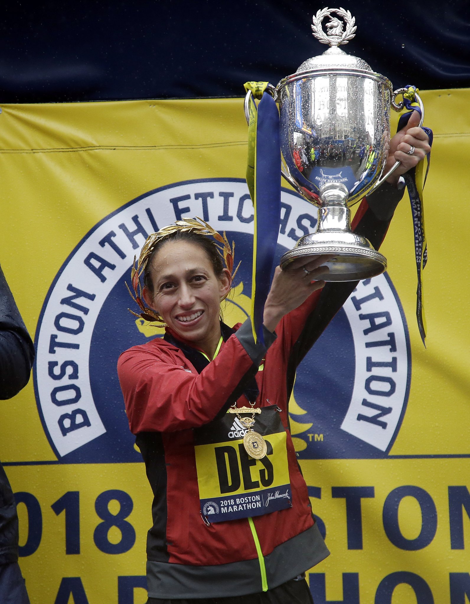 Despite hypothermia, West Seattle man finishes Boston Marathon