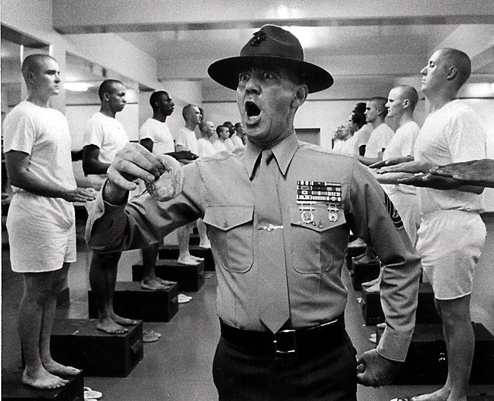 R. Lee Ermey, who created indelible 'Full Metal Jacket' drill sergeant,  dies at 74
