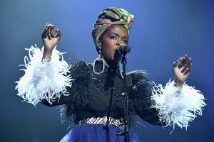 Ms. Lauryn Hill postpones Saturday Sugar Land concert due to illness