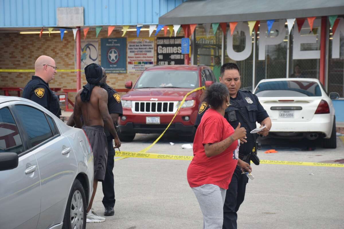 Gunman at large after fatal shooting at NE Side flea market
