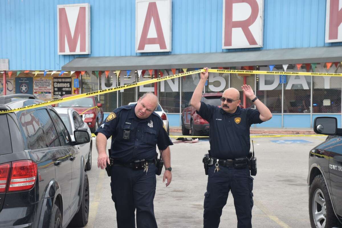 Gunman at large after fatal shooting at NE Side flea market