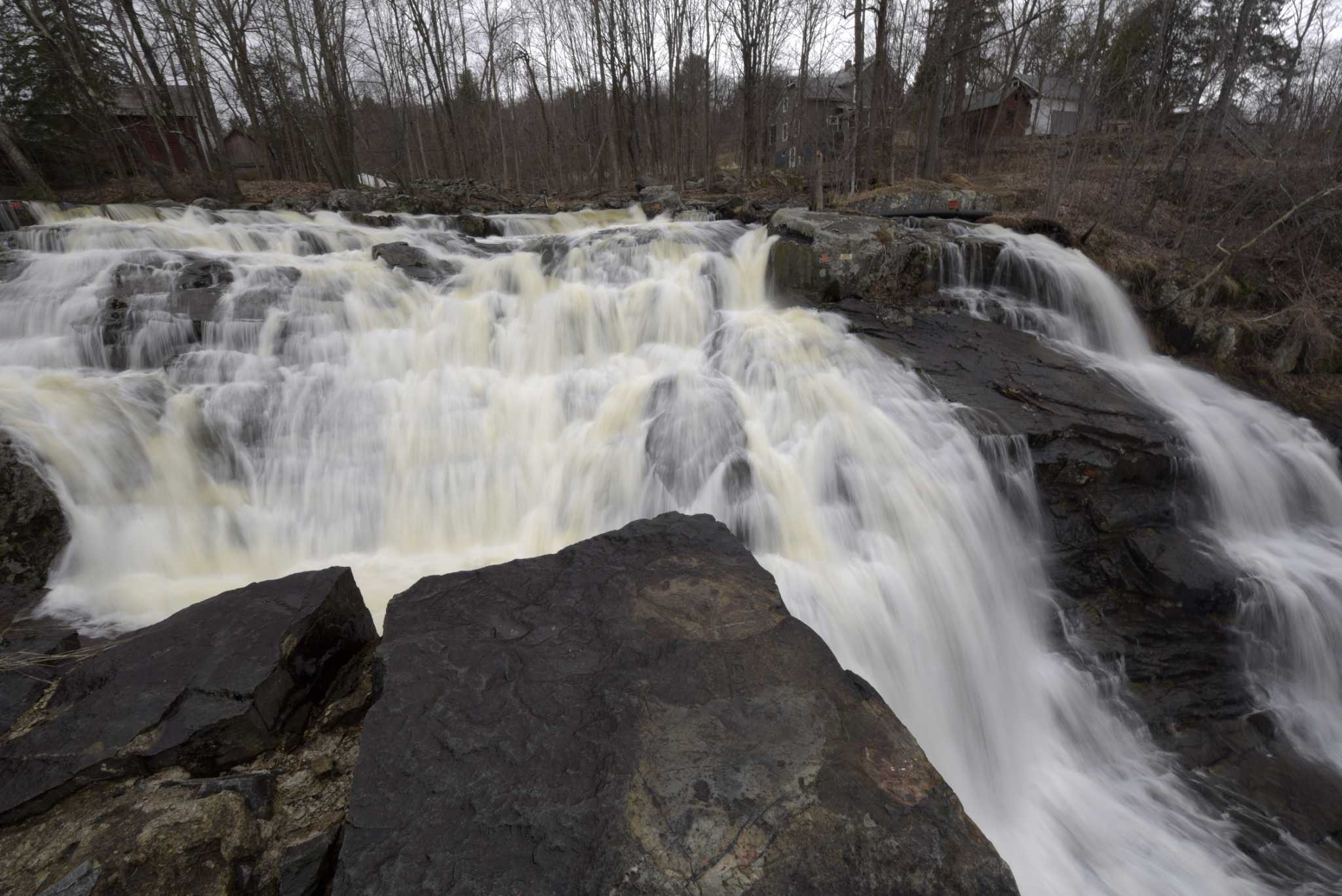 Poestenkill waterfall neighbors sue to block takeover