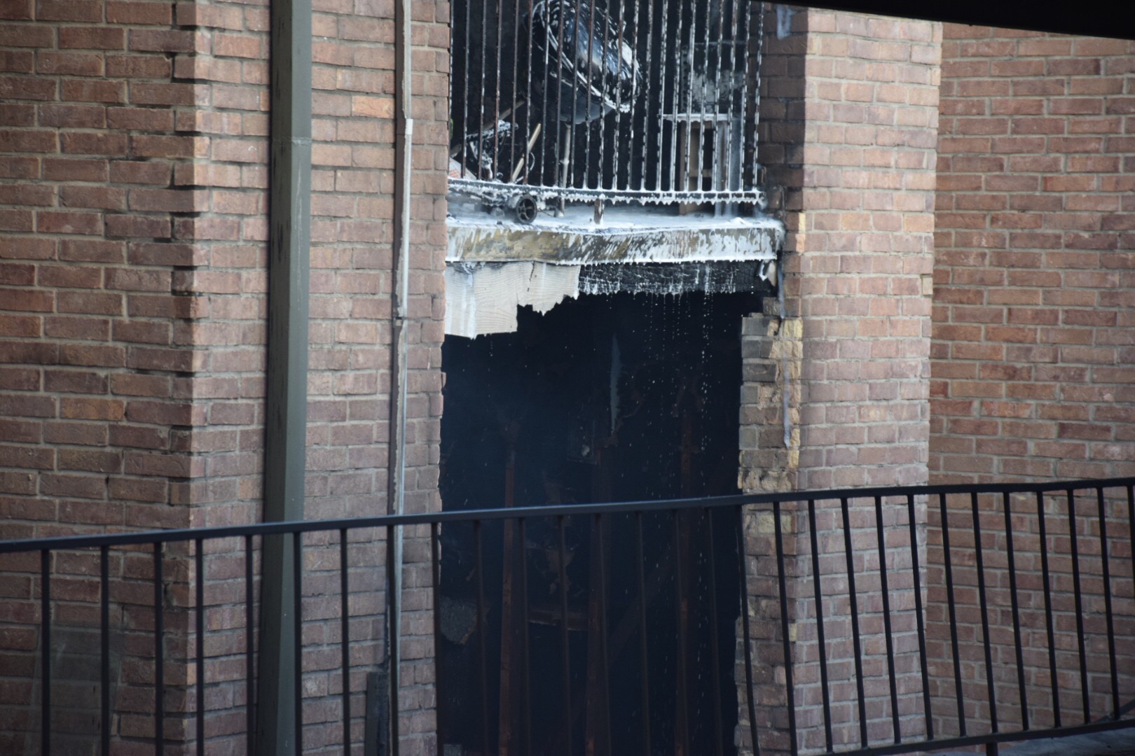 Fire tears through Northwest Side San Antonio apartments
