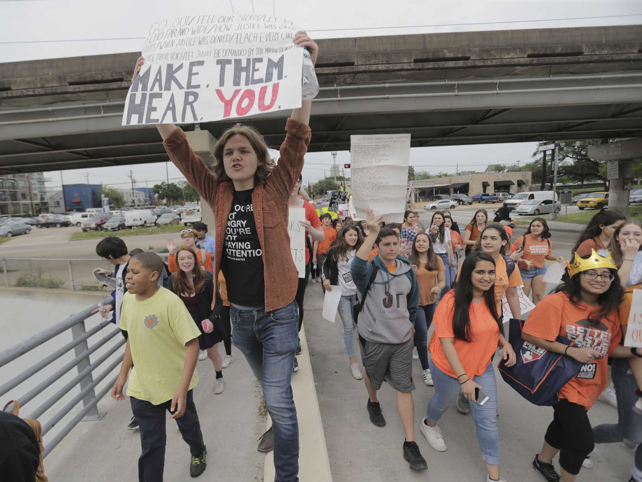 Thousands of Houstonarea students protest gun violence with walkouts