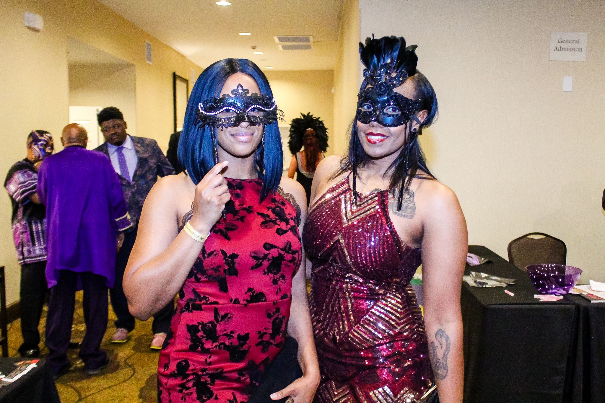 Photos Fiesta Masquerade Ball showcases elegant style