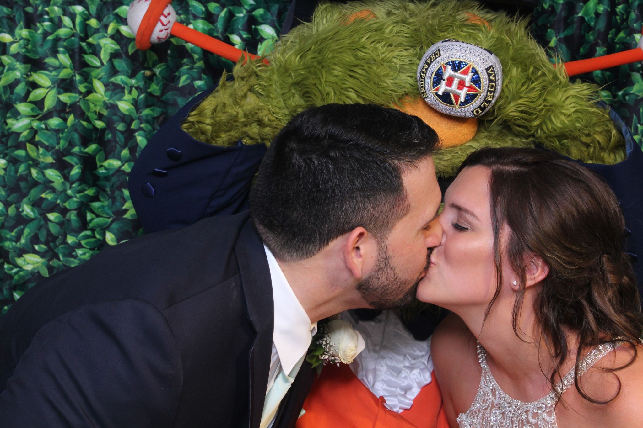 Crushing on Orbit — Why I Want to Marry the Houston Astros' Green