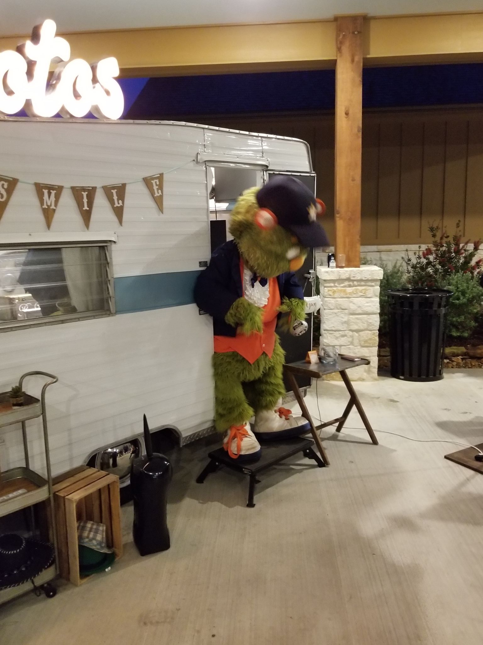 Houston Astros mascot Orbit attends wedding, one-ups bride and groom's ring  game