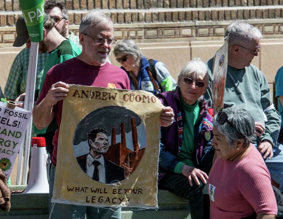 Green Party gubernatorial candidate, Howie Hawkins participates in a Walk the Talk on Climate! Day of Action rally as they prepare to march on the State Capitol building on Monday April 23, 2018 in Albany, N.Y.  (Skip Dickstein/Times Union) Photo: SKIP DICKSTEIN, Albany Times Union / 20043570A