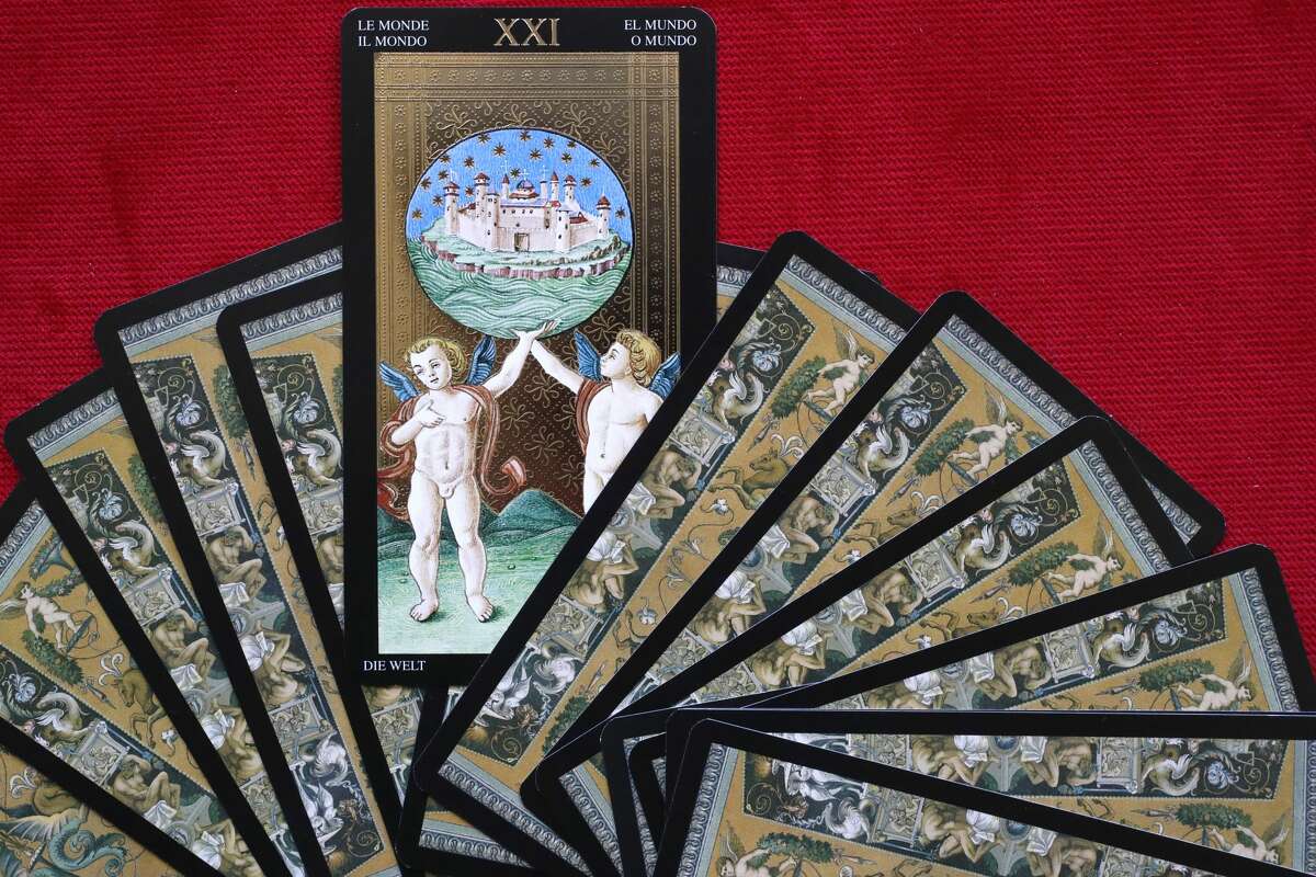 Tarot cards. The world. (Photo by: Godong/UIG via Getty Images)