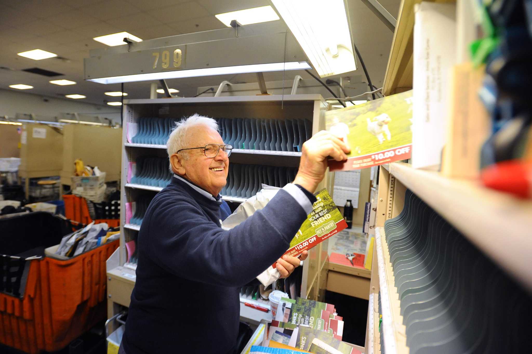 Stamford post office: Mail carrier delivers for 60 years ...