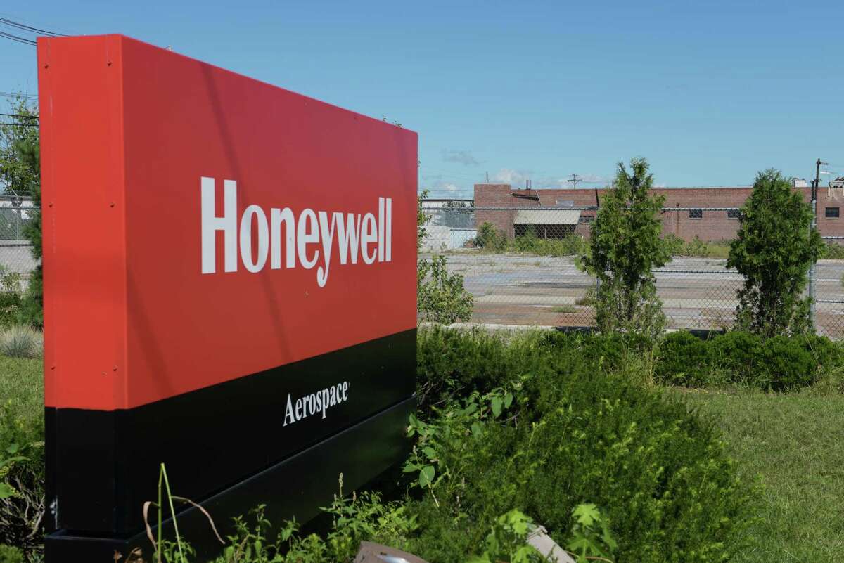 A view of the Honeywell Aerospace plant on Monday, Sept. 12 2016, in Green Island, N.Y. Union representatives for Honeywell Aerospace workers that have been locked out of the company?’s Green Island brake pad factory since May are traveling to South Bend, Ind. for a new round of contract talks with the company. (Paul Buckowski / Times Union)
