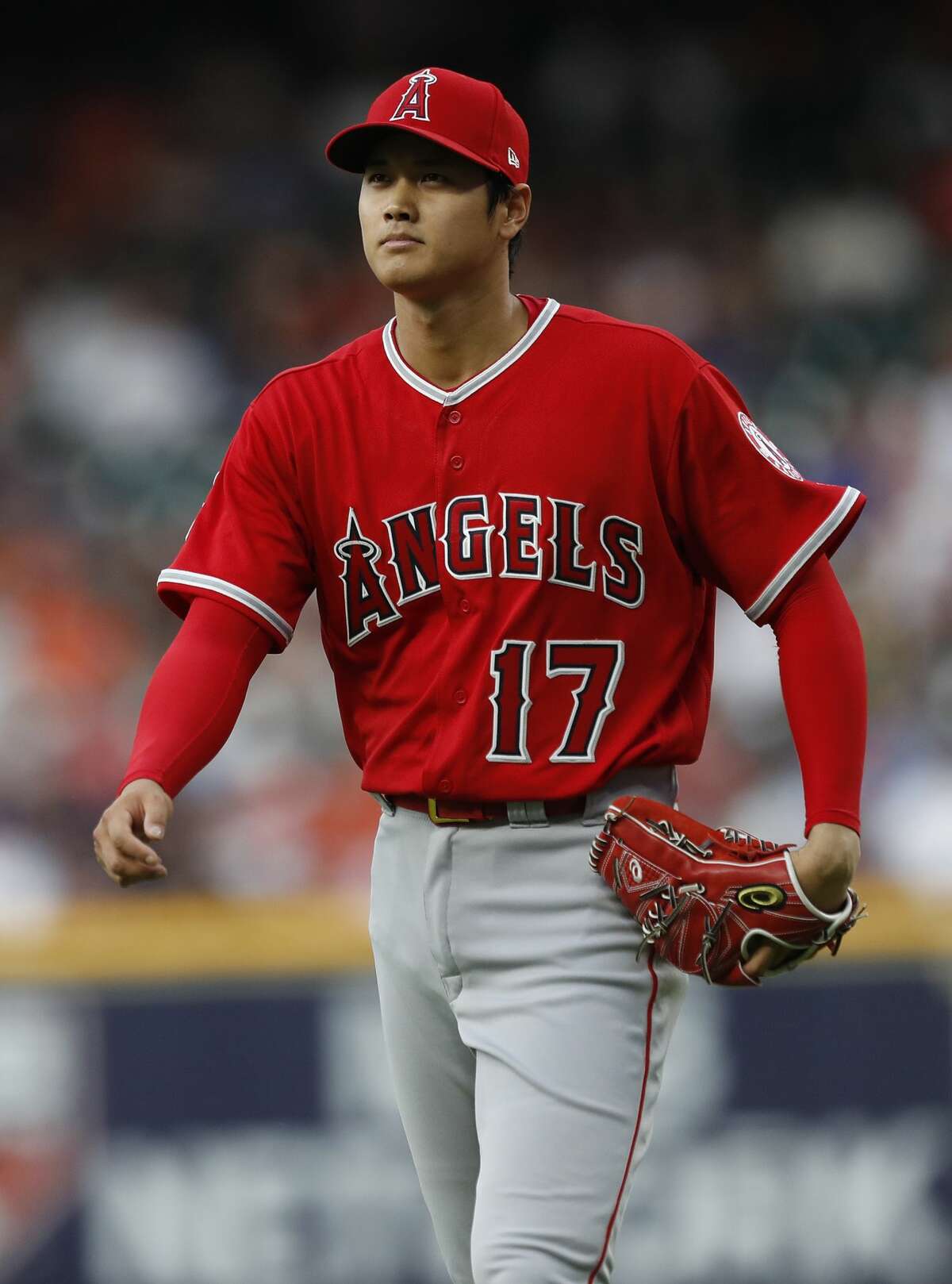 Angels' Shohei Ohtani gives Astros a glance at his gleaming potential