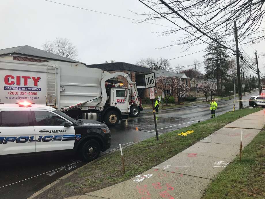 Stamford woman struck by garbage truck in Glenbrook - StamfordAdvocate