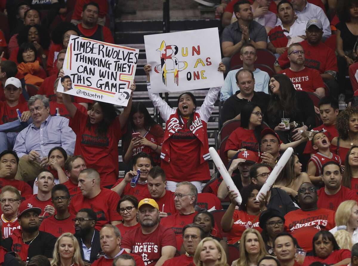 Justin Verlander, Kate Upton courtside at Rockets playoff game