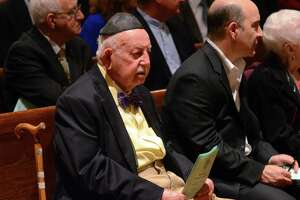 Fairfield Holocaust survivor, family man dies at 100