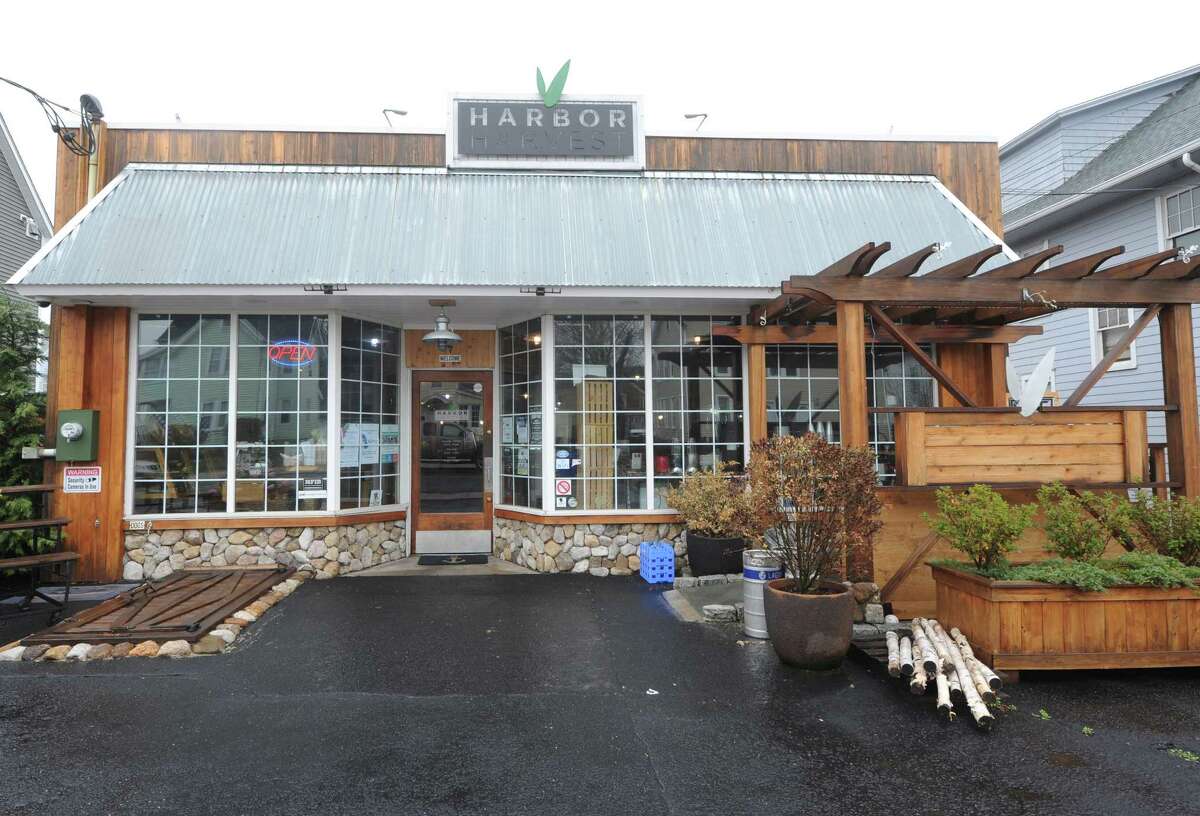 100 Mile Markets, an online farmers market based in Norwalk, has opened pickup locations in the city at Harbor Harvest and Eco Evolution.