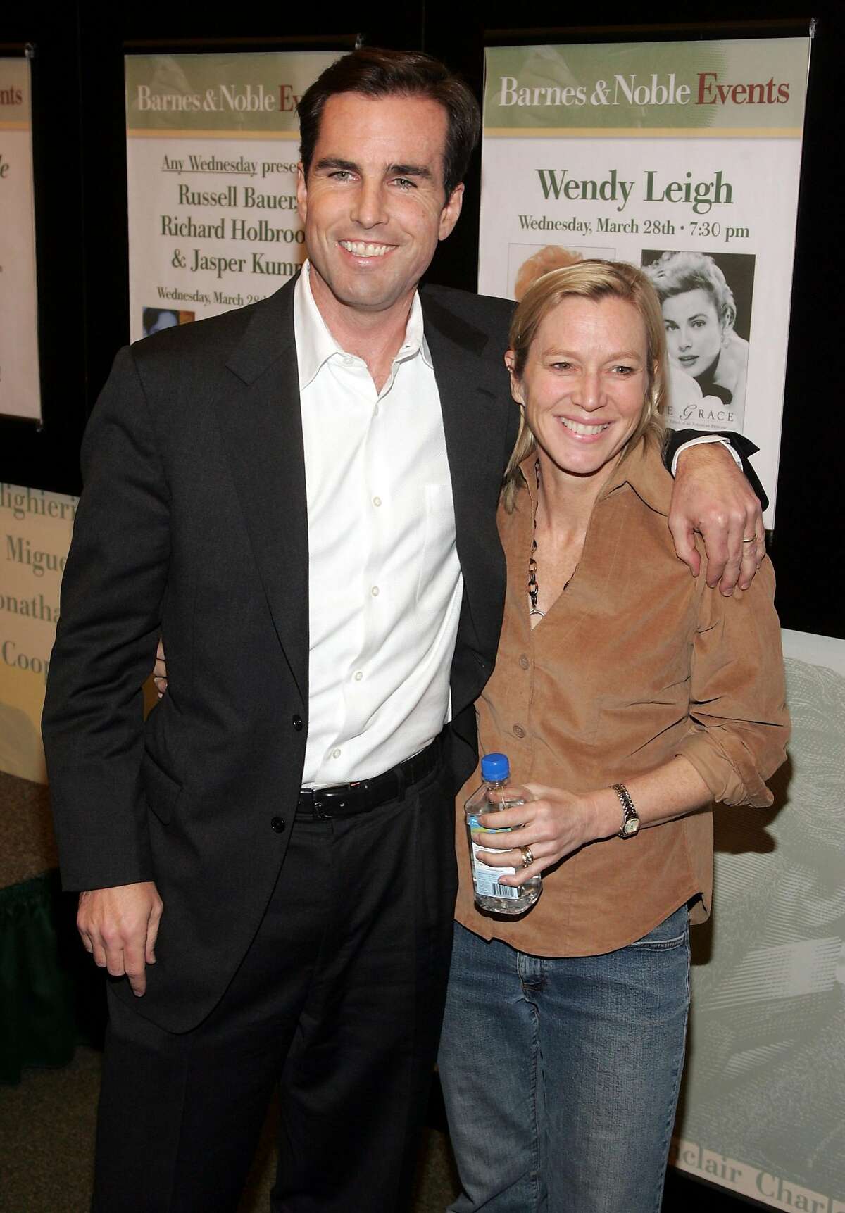 Journalist Bob Woodruff and his wife Lee Woodruff pose at Barnes & Noble Lincoln Center before a signing of their new book In An Instant March 16, 2007 in New York City.