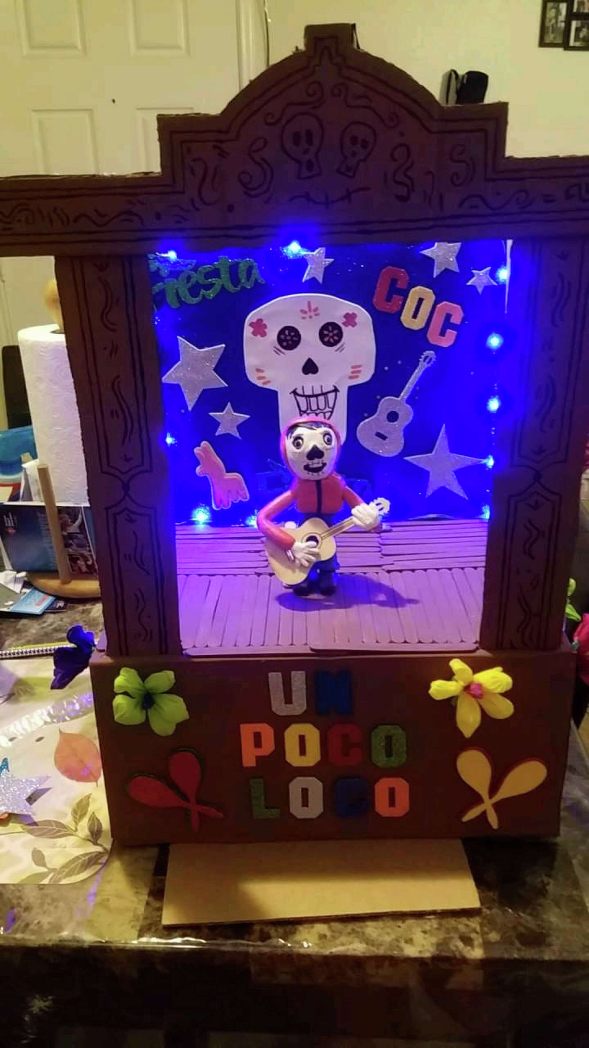 Shoebox floats continue San Antonio's Fiesta tradition