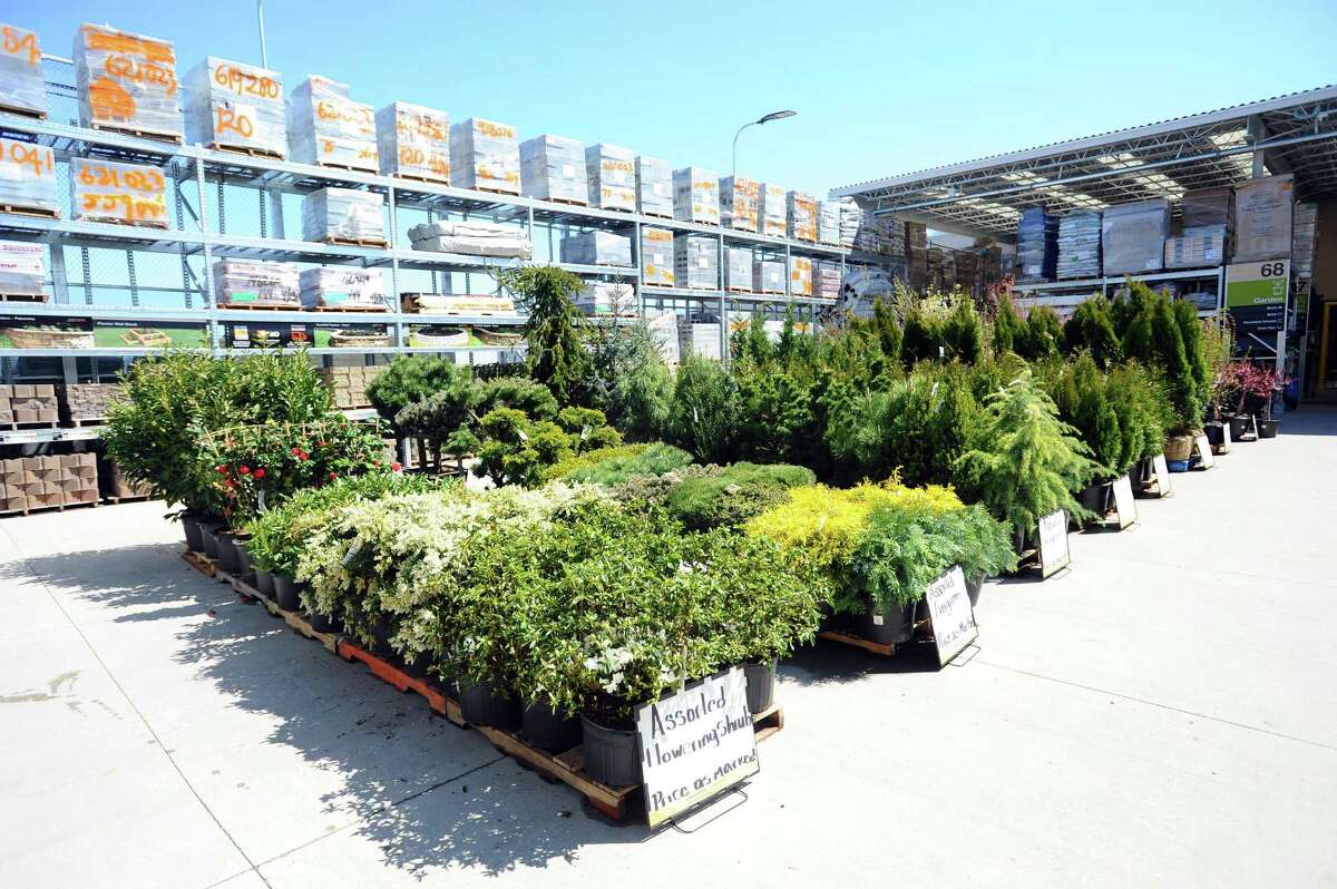 Stamford Home Depot opens