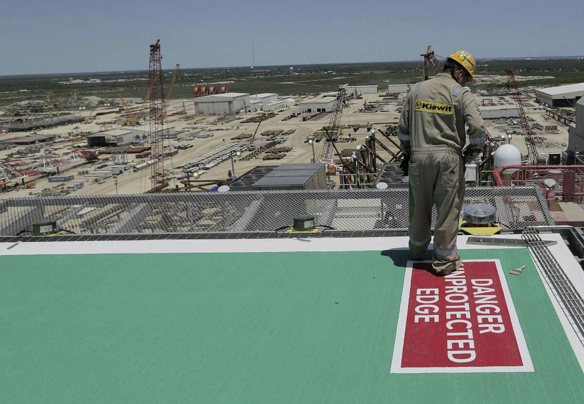 Shell starts production at new Appomattox platform in the Gulf