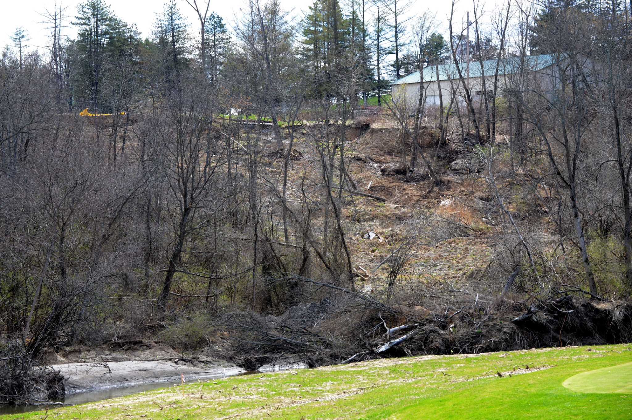 Delmar landslide causes portions of two backyards to vanish - Vimarsana News
