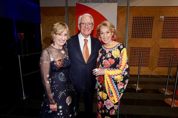 Art Lovers At The Bold Bright Modern Ball Raise 4 Million For