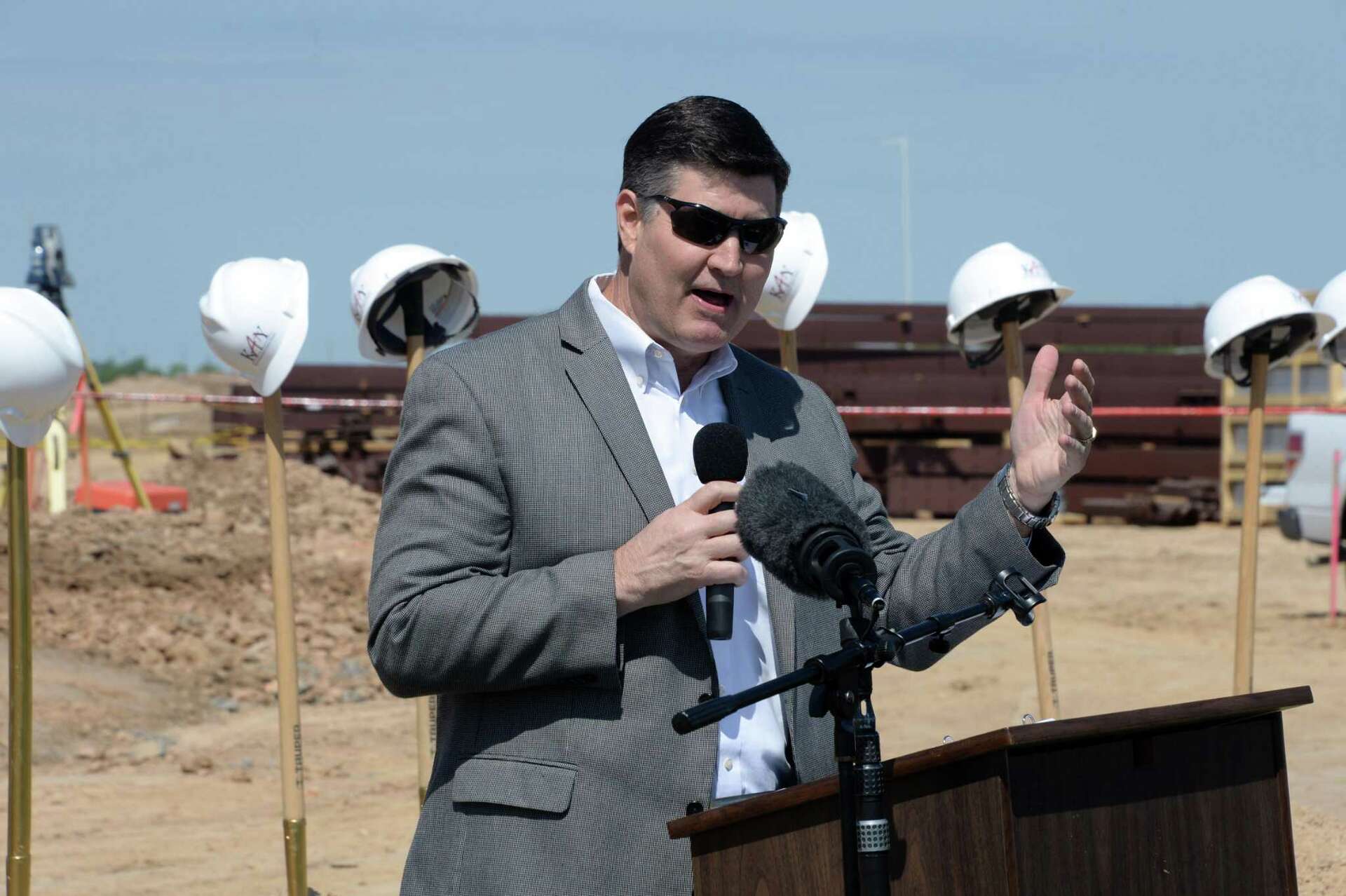 Katy ISD’s Lance Hindt resigns top job, will get 750,000 payout