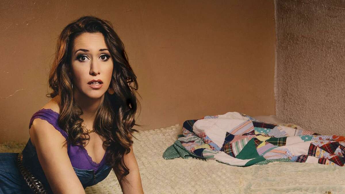 Rachel Feinstein will perform at Comix Comedy Club at Mohegan Sun, May 10-12.