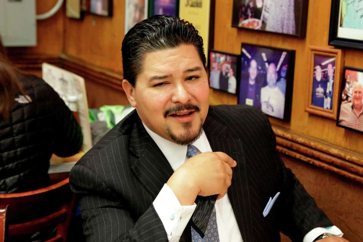 Former Houston ISD Superintendent Richard Carranza waded into controversy by retweeting a link in the early hours of Friday that seemed to accuse some white parents of not wanting their kids to go to school with black children. The headline by the site Raw Story was about a meeting Tuesday where some parents expressed anger with a plan to diversify area middle schools by reserving 25 percent of their seats for students scoring low on standardized tests. (AP Photo/Richard Drew)