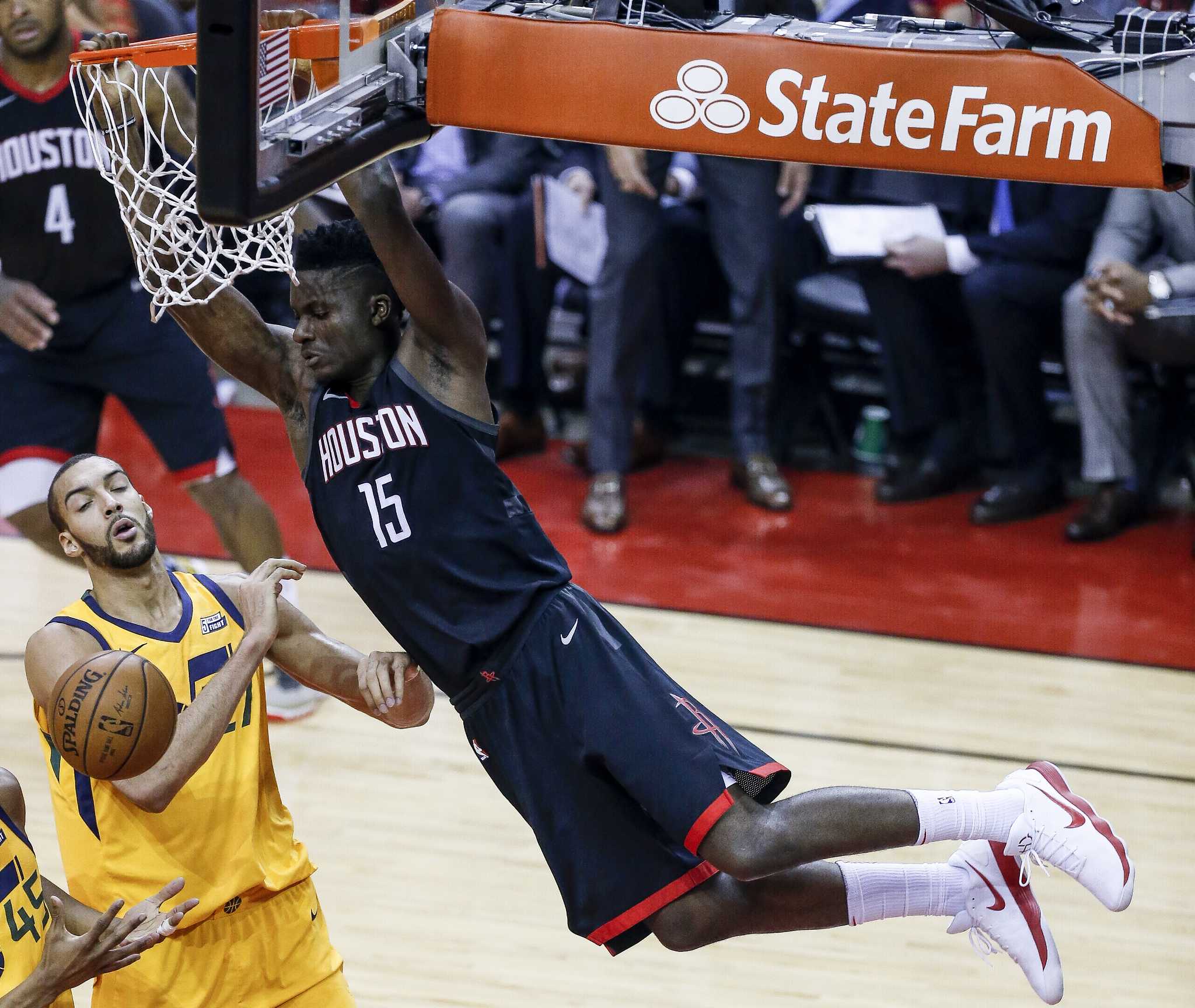 Rockets use big first half to take Game 1 against Jazz