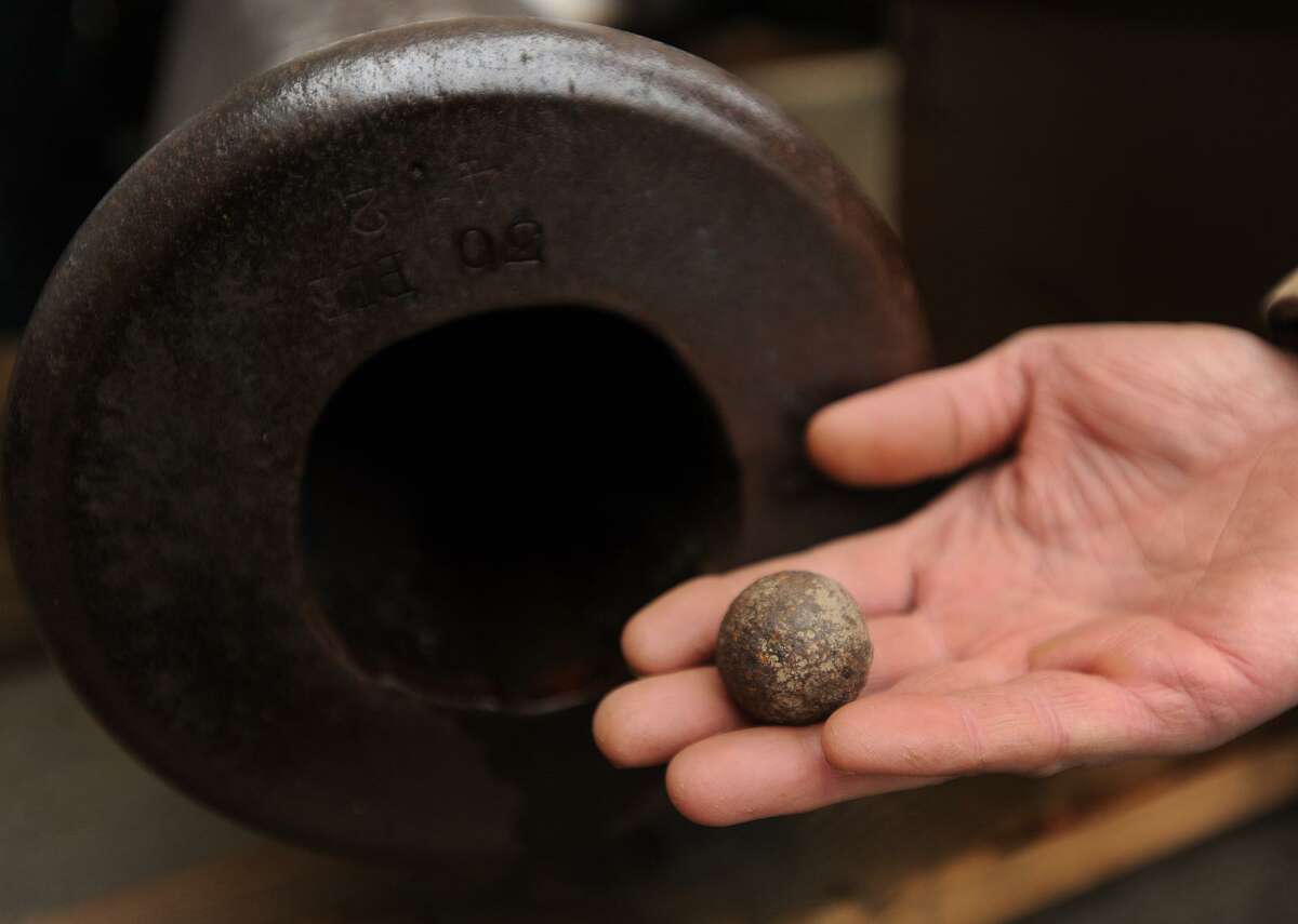 Memento found in Derby Civil War cannon