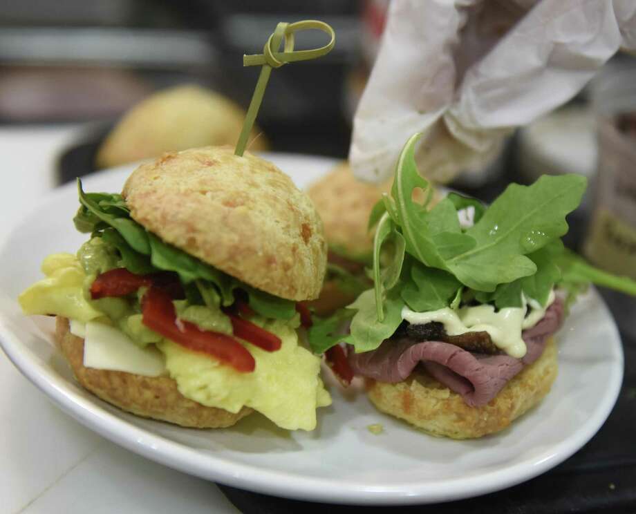 sweet peas changes menu, adds table service