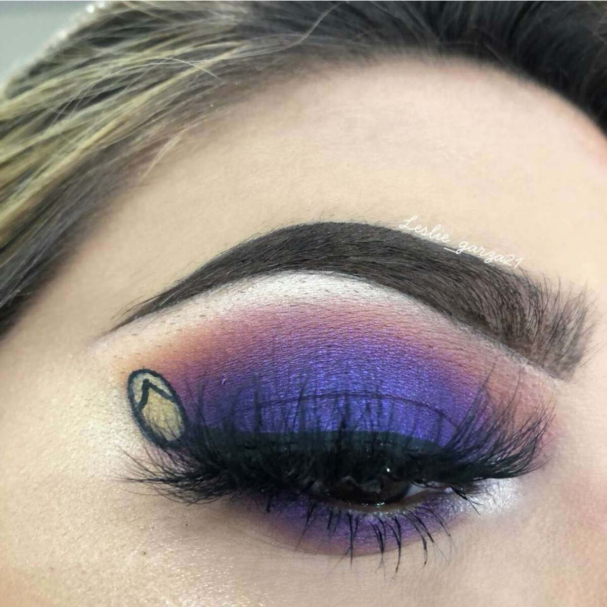 Leslie Garza, from San Antonio, says makeup is her hobby. While brainstorming content for her Facebook and Instagram pages, she came up with the idea to incorporate her childhood enemy, la chancla, into a Mother's Day-themed eyeshadow design.
